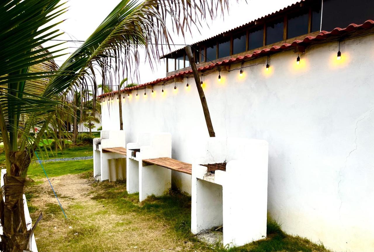فندق Hostal Tropicoco بلاياس المظهر الخارجي الصورة